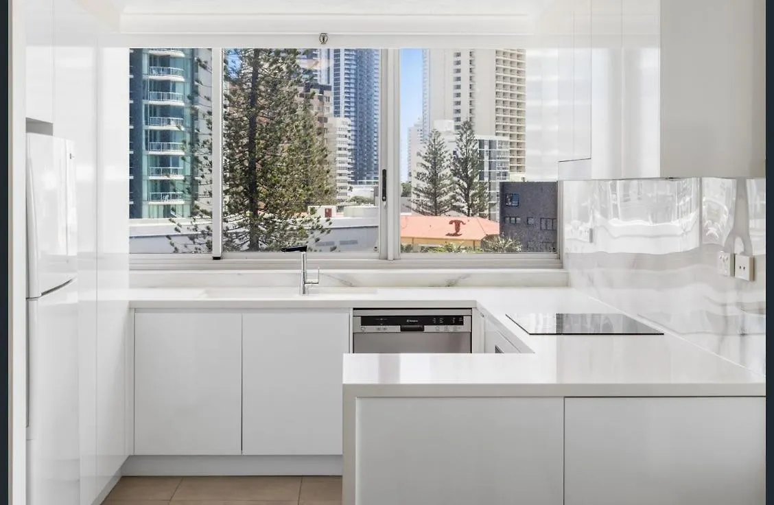 Seaside Retreat With Ocean Views Apartment Gold Coast